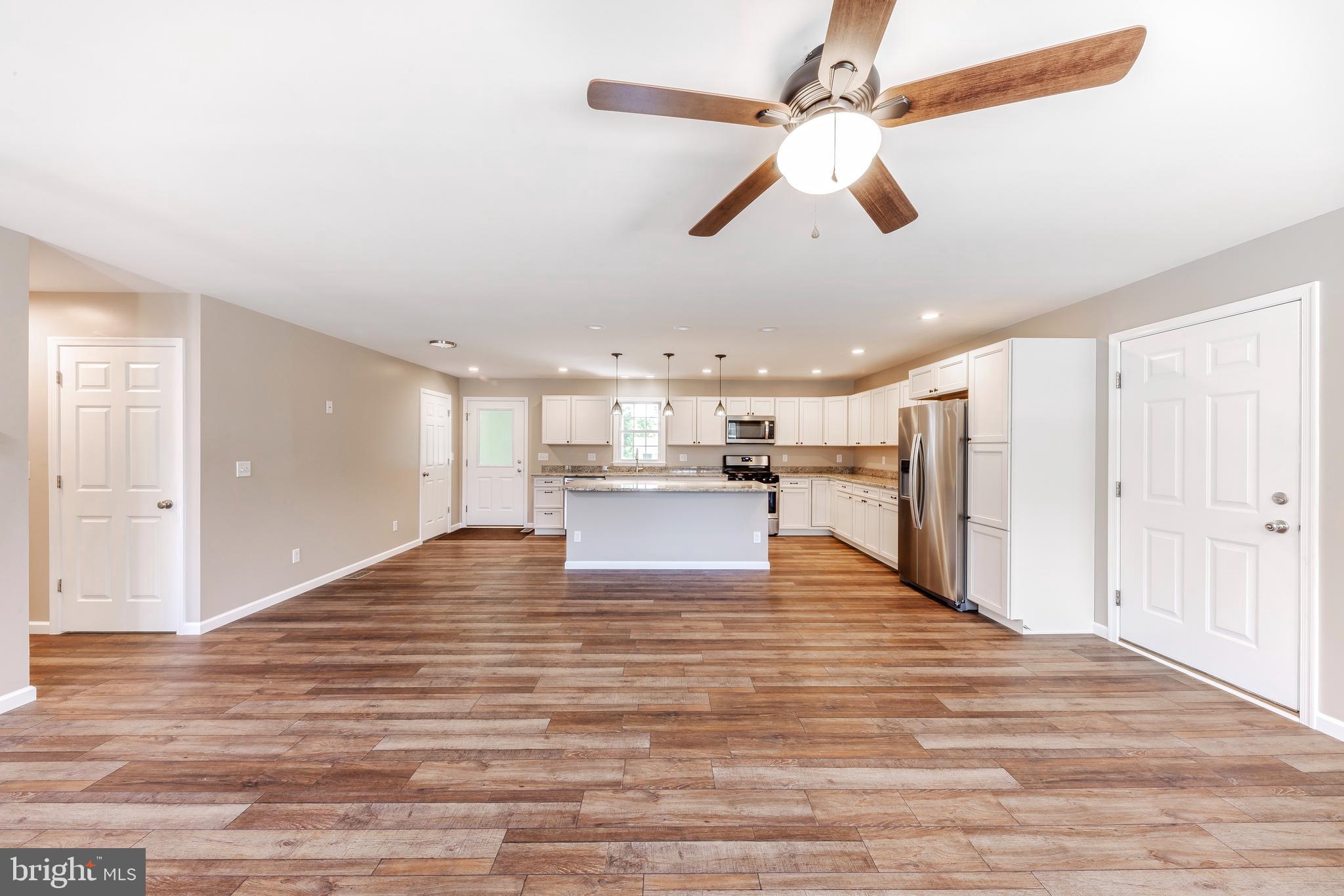 109 Dealtown Road Pittsgrove, NJ 08318 - Photo 4 of 29 Gallery Image 4