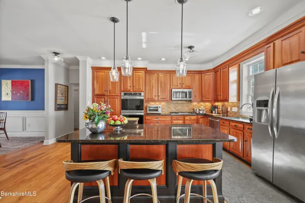 $1,590,000 | 130 East Dugway Road, Lenox, MA 01240