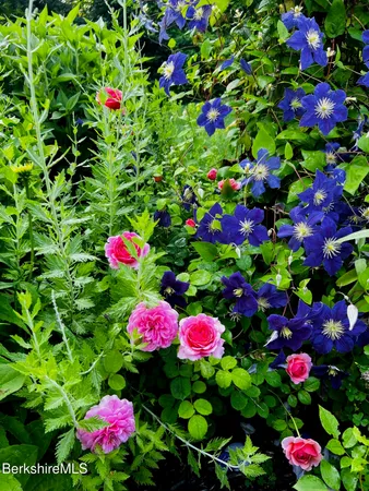 $1,590,000 | 130 East Dugway Road, Lenox, MA 01240