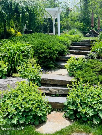 $1,590,000 | 130 East Dugway Road, Lenox, MA 01240