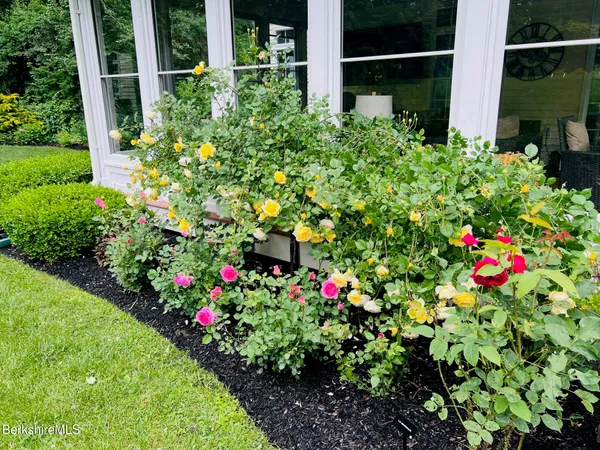$1,590,000 | 130 East Dugway Road, Lenox, MA 01240