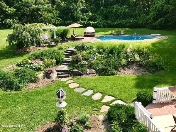 $1,590,000 | 130 East Dugway Road, Lenox, MA 01240