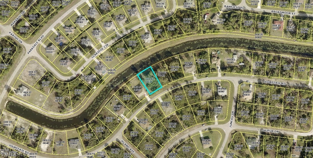 427 Jourferie Road Lehigh Acres, FL 33974 - Photo 2 of 10