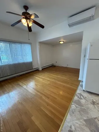 $2,000 | 85 Heling Boulevard, Lindenhurst, NY 11757