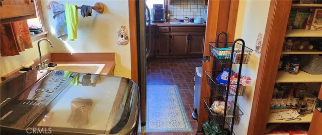 a view of washer and dryer