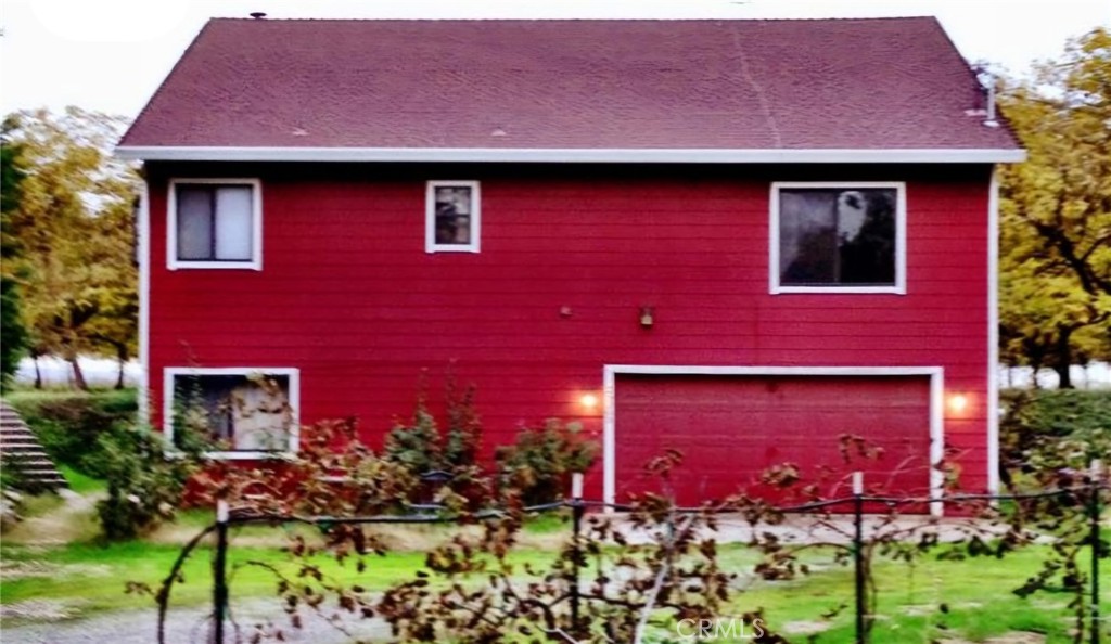 25205 5th Avenue Los Molinos, CA 96055 - Photo 5 of 37 front view of a house with a yard
