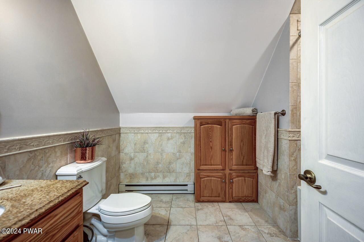 126 Ridge View Road Lackawaxen, PA 18425 - Photo 56 of 78 52 Upper Level Bathroom 3 view 3