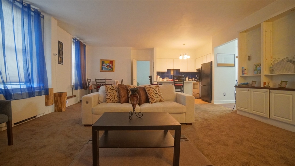 140 Chestnut Street, Unit 314 Springfield, MA 01103 - Photo 2 of 21 Gallery Image 2