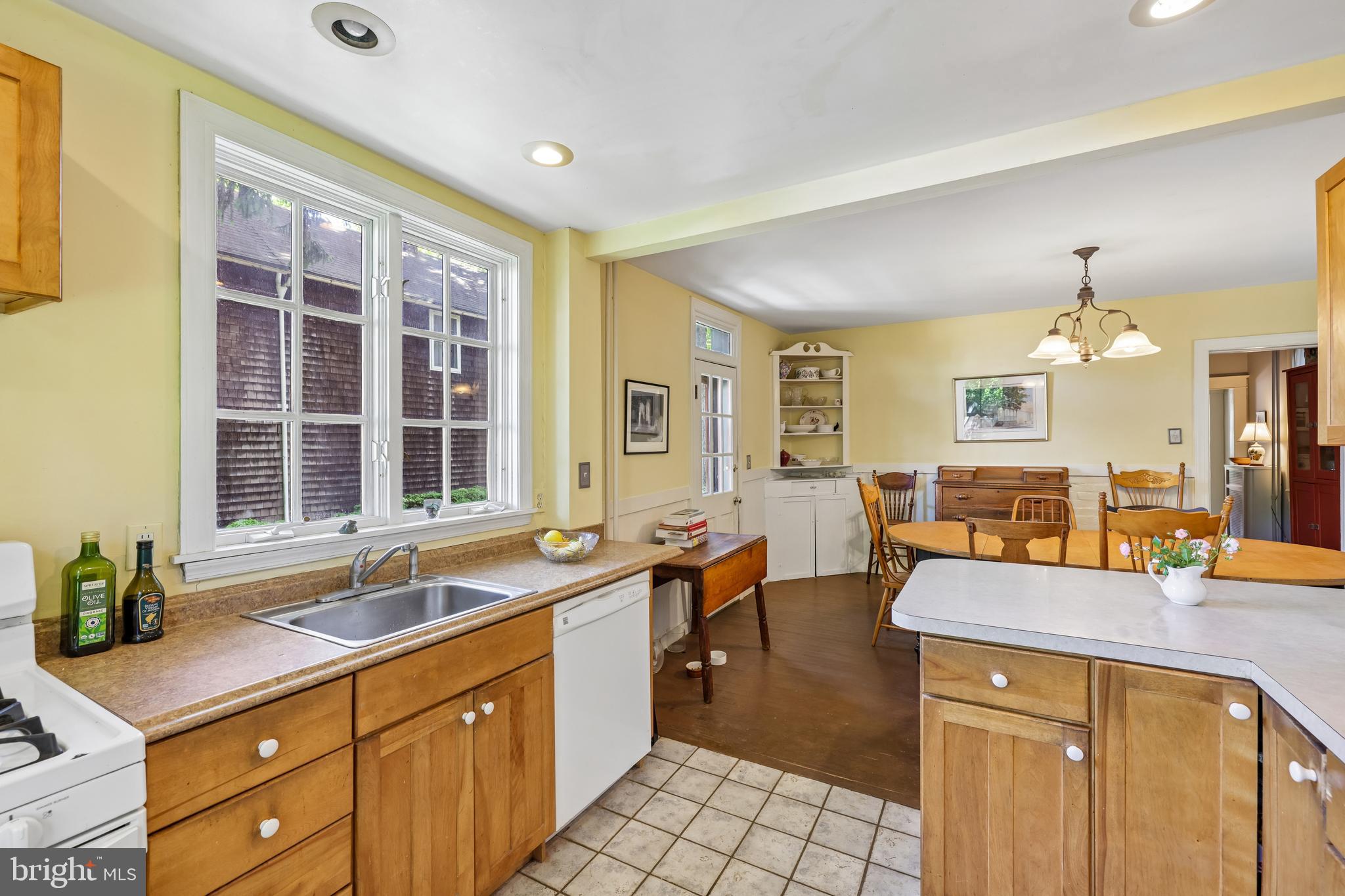 4619 Keswick Road Baltimore, MD 21210 - Photo 25 of 57 Kitchen