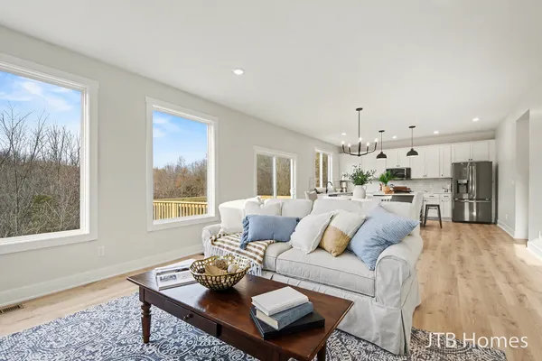$579,900 | 5952 Valley Point Drive Southeast, Caledonia, MI 49316