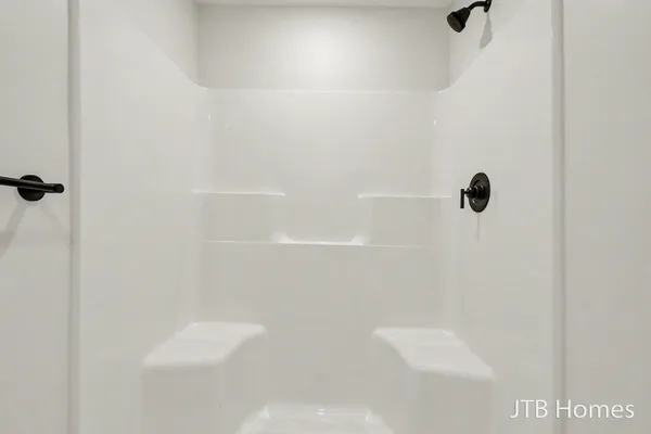 $579,900 | 5952 Valley Point Drive Southeast, Caledonia, MI 49316