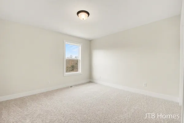 $579,900 | 5952 Valley Point Drive Southeast, Caledonia, MI 49316