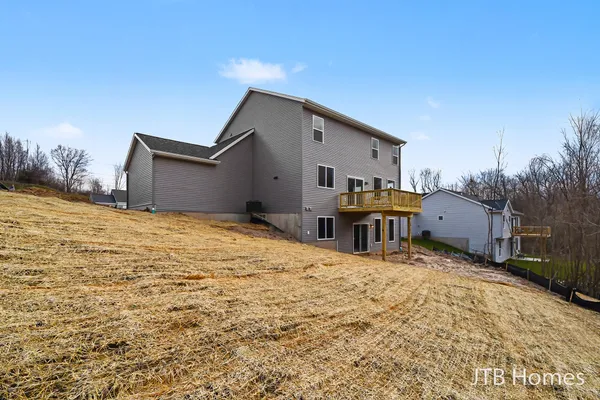 $579,900 | 5952 Valley Point Drive Southeast, Caledonia, MI 49316