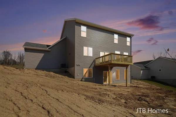 $579,900 | 5952 Valley Point Drive Southeast, Caledonia, MI 49316