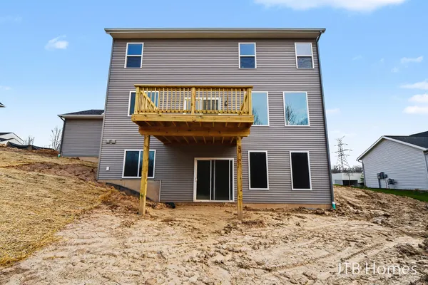 $579,900 | 5952 Valley Point Drive Southeast, Caledonia, MI 49316