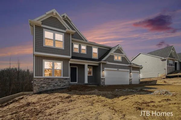 $579,900 | 5952 Valley Point Drive Southeast, Caledonia, MI 49316