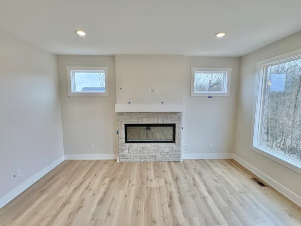 $579,900 | 5952 Valley Point Drive Southeast, Caledonia, MI 49316