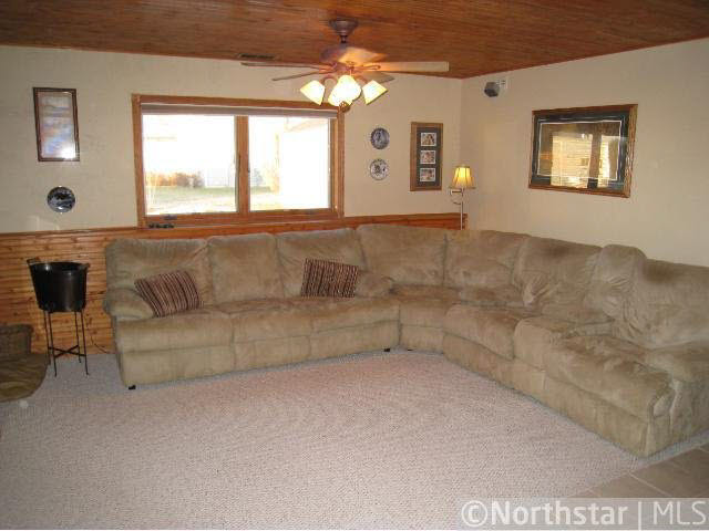 11090 Ridge Point Boulevard Chisago City, MN 55013 - Photo 5 of 16 Gallery Image 5