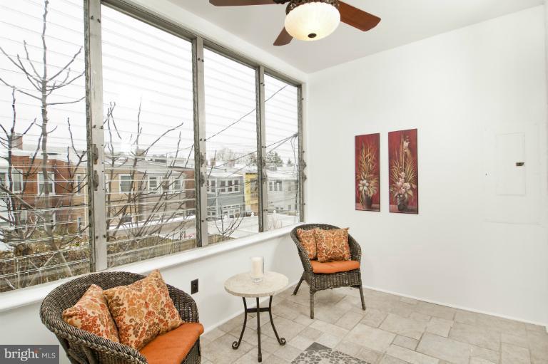 4711 Piney Branch Road Northwest Washington, DC 20011 - Photo 15 of 30 Interior (General)