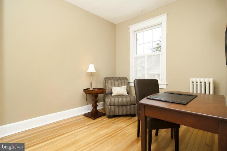 4711 Piney Branch Road Northwest Washington, DC 20011 - Photo 17 of 30 Bedroom #2 (Crying Room)