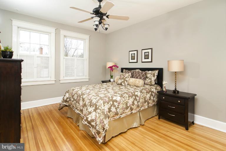 4711 Piney Branch Road Northwest Washington, DC 20011 - Photo 26 of 30 Bedroom #1 (MBR)