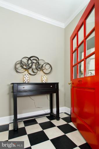 4711 Piney Branch Road Northwest Washington, DC 20011 - Photo 8 of 30 Interior (General)