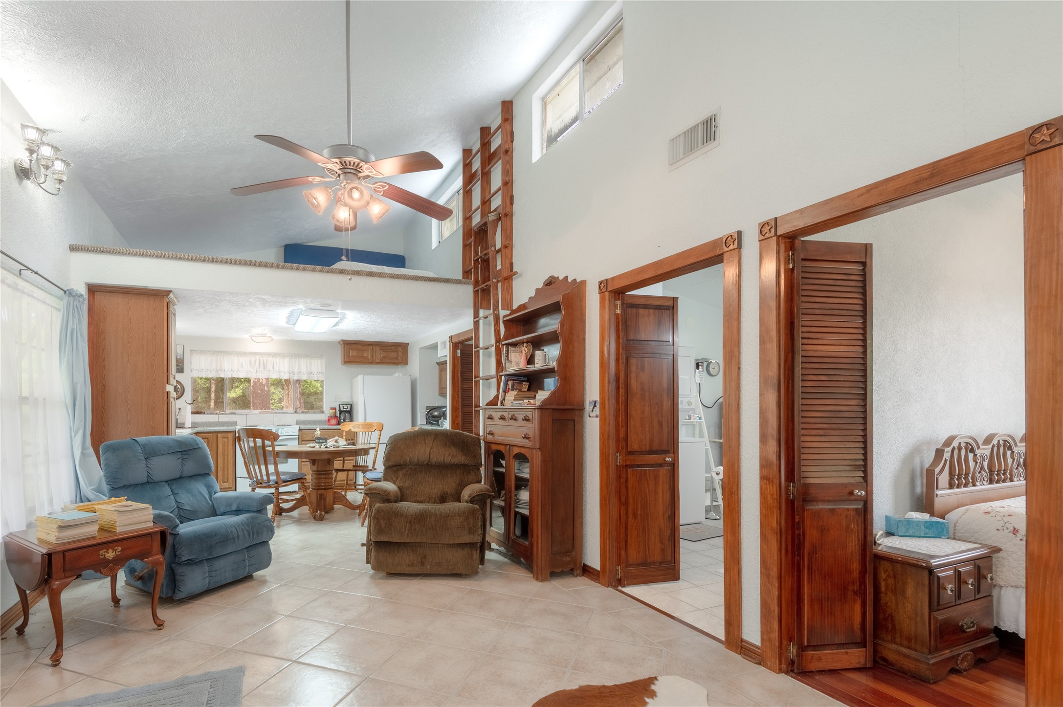 318 Timberline Drive Trinity, TX 75862 - Photo 10 of 49