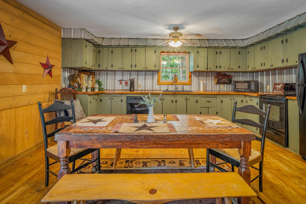 284 John J Smith Road Oneida, TN 37841 - Photo 11 of 38 LCF-27