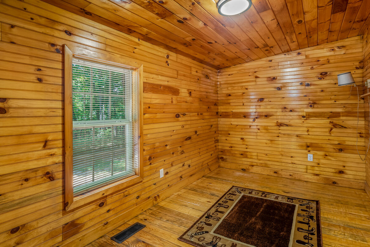 284 John J Smith Road Oneida, TN 37841 - Photo 18 of 38 LCF-23