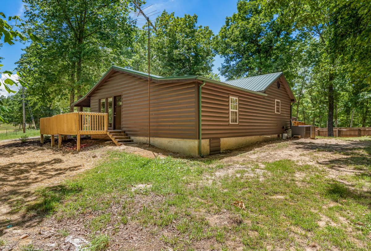 284 John J Smith Road Oneida, TN 37841 - Photo 35 of 38 LCF-34