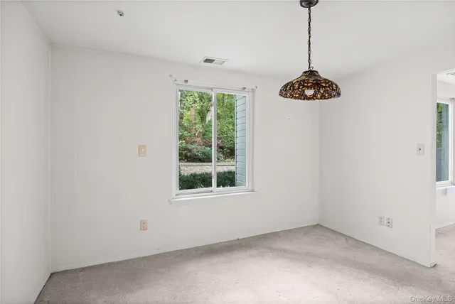 $244,900 | 269 Brettonwoods Drive, Unit 269, Coram, NY 11727