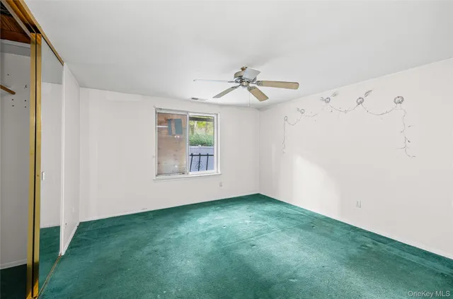 $244,900 | 269 Brettonwoods Drive, Unit 269, Coram, NY 11727