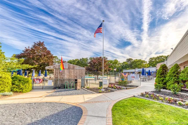 $244,900 | 269 Brettonwoods Drive, Unit 269, Coram, NY 11727