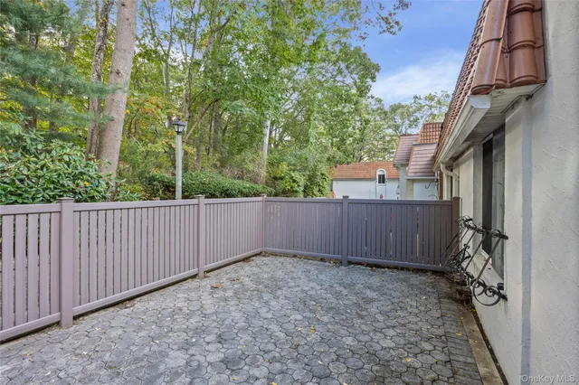 $244,900 | 269 Brettonwoods Drive, Unit 269, Coram, NY 11727