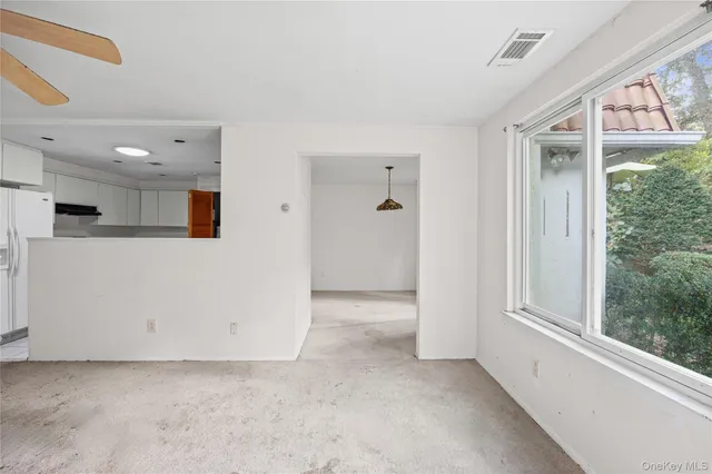 $244,900 | 269 Brettonwoods Drive, Unit 269, Coram, NY 11727