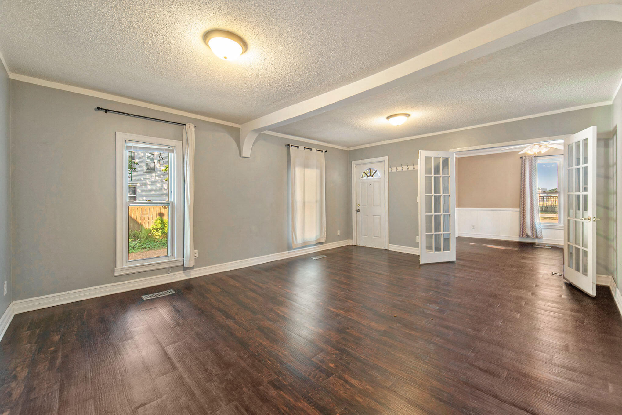 205 East Main Street Spring Arbor, MI 49283 - Photo 3 of 20 Living Room