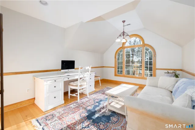 $995,000 | 140 Lake Ridge Road, Southbury, CT 06488