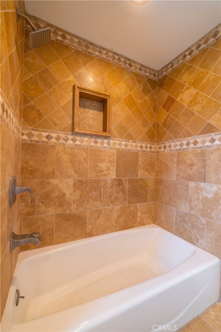 4759 Cll Estrada La Verne, CA 91750 - Photo 27 of 36 a bathroom with a bathtub