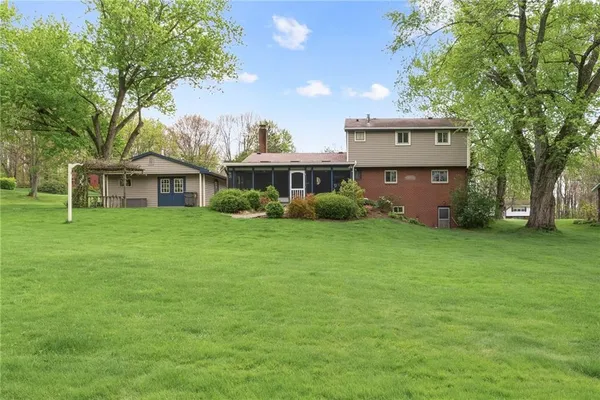 $449,900 | 6142 Penn Drive, Butler, PA 16002