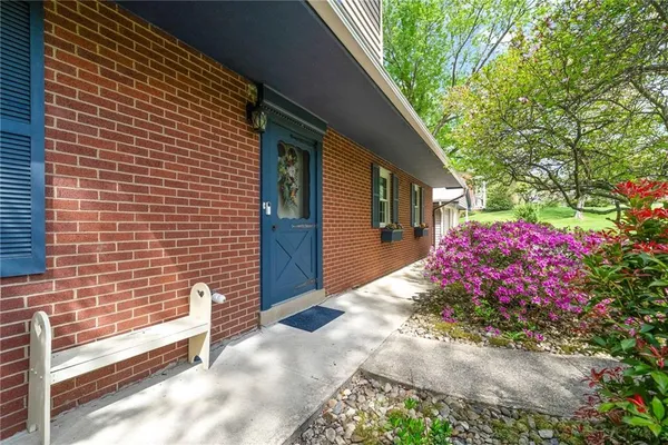 $449,900 | 6142 Penn Drive, Butler, PA 16002