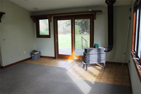 727 South Road Oakham, MA 01068 - Photo 6 of 18 Gallery Image 6