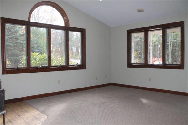 727 South Road Oakham, MA 01068 - Photo 7 of 18 Gallery Image 7
