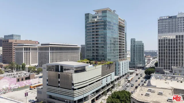 $759,000 | 3785 Wilshire Boulevard, Unit 803, Los Angeles, CA 90010