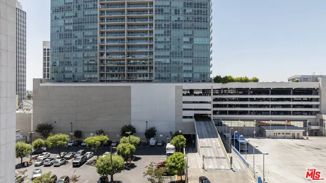 $759,000 | 3785 Wilshire Boulevard, Unit 803, Los Angeles, CA 90010