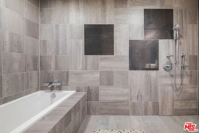 $759,000 | 3785 Wilshire Boulevard, Unit 803, Los Angeles, CA 90010