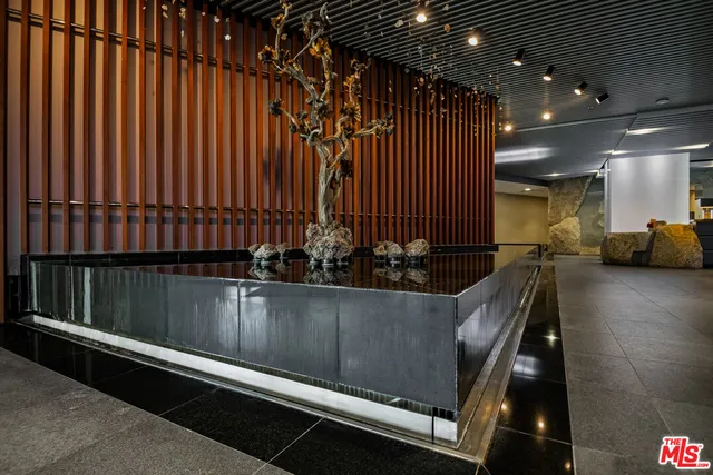 $759,000 | 3785 Wilshire Boulevard, Unit 803, Los Angeles, CA 90010