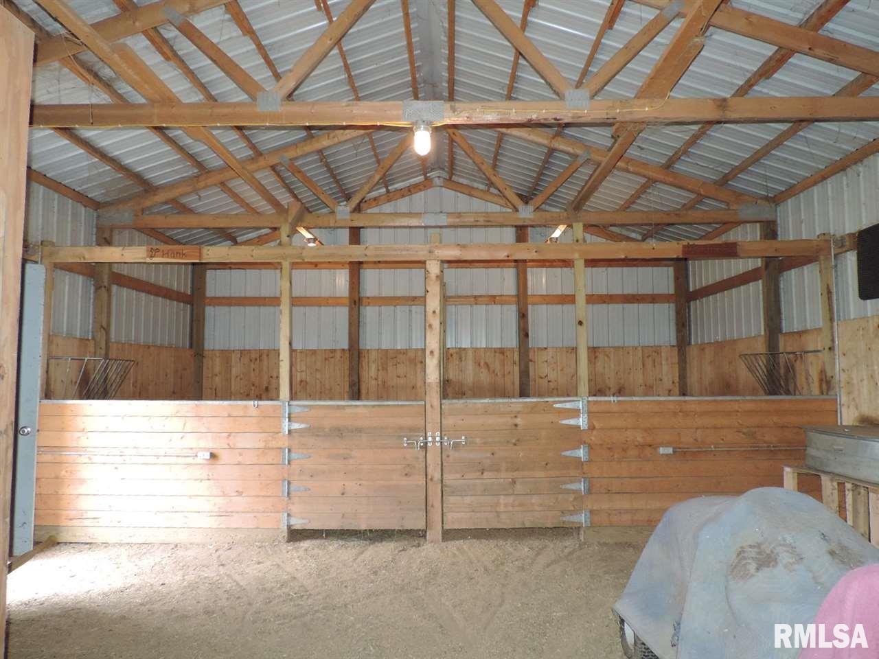 12837 Hurt Road Pekin, IL 61554 - Photo 12 of 36