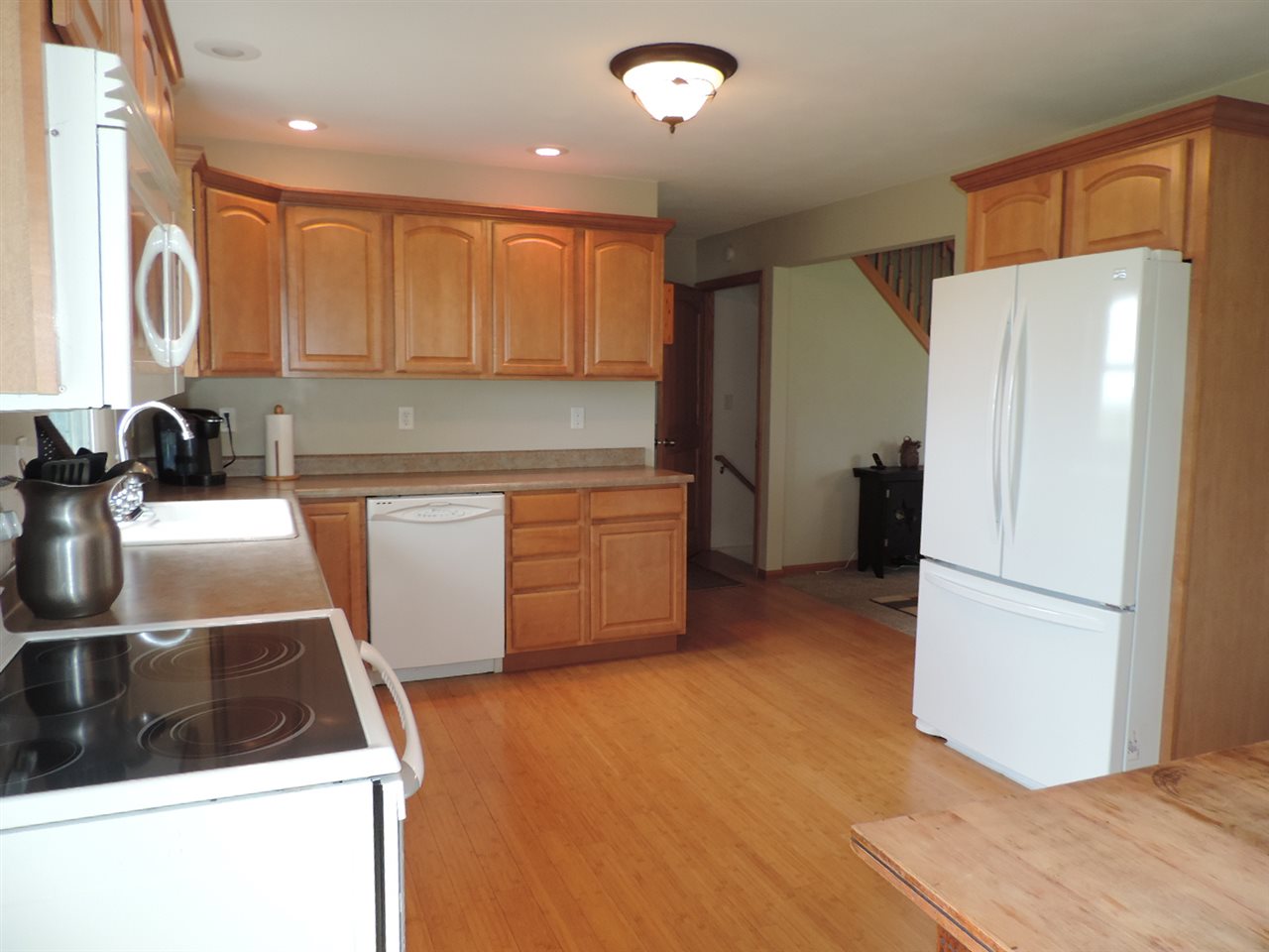 12837 Hurt Road Pekin, IL 61554 - Photo 16 of 36