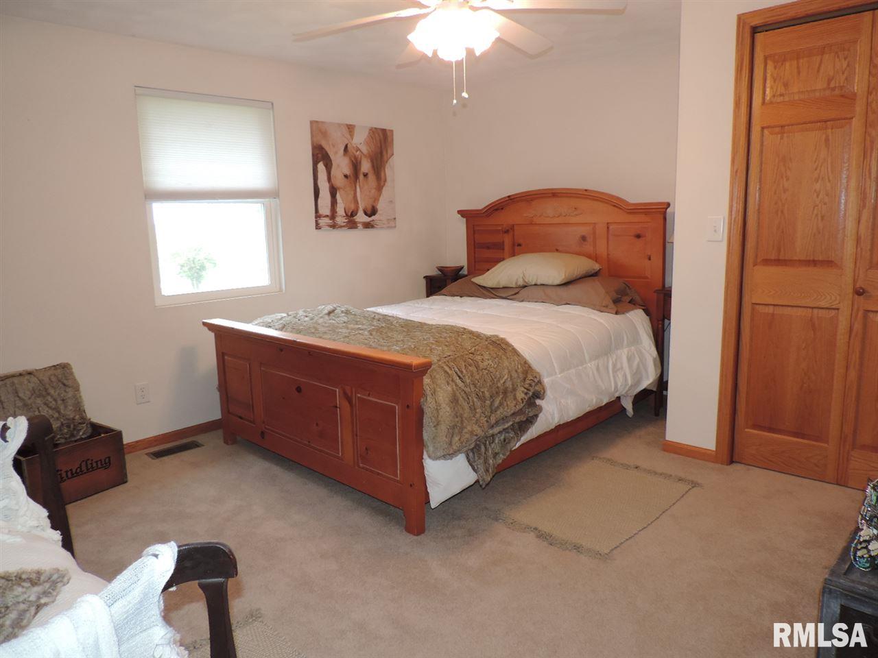 12837 Hurt Road Pekin, IL 61554 - Photo 26 of 36
