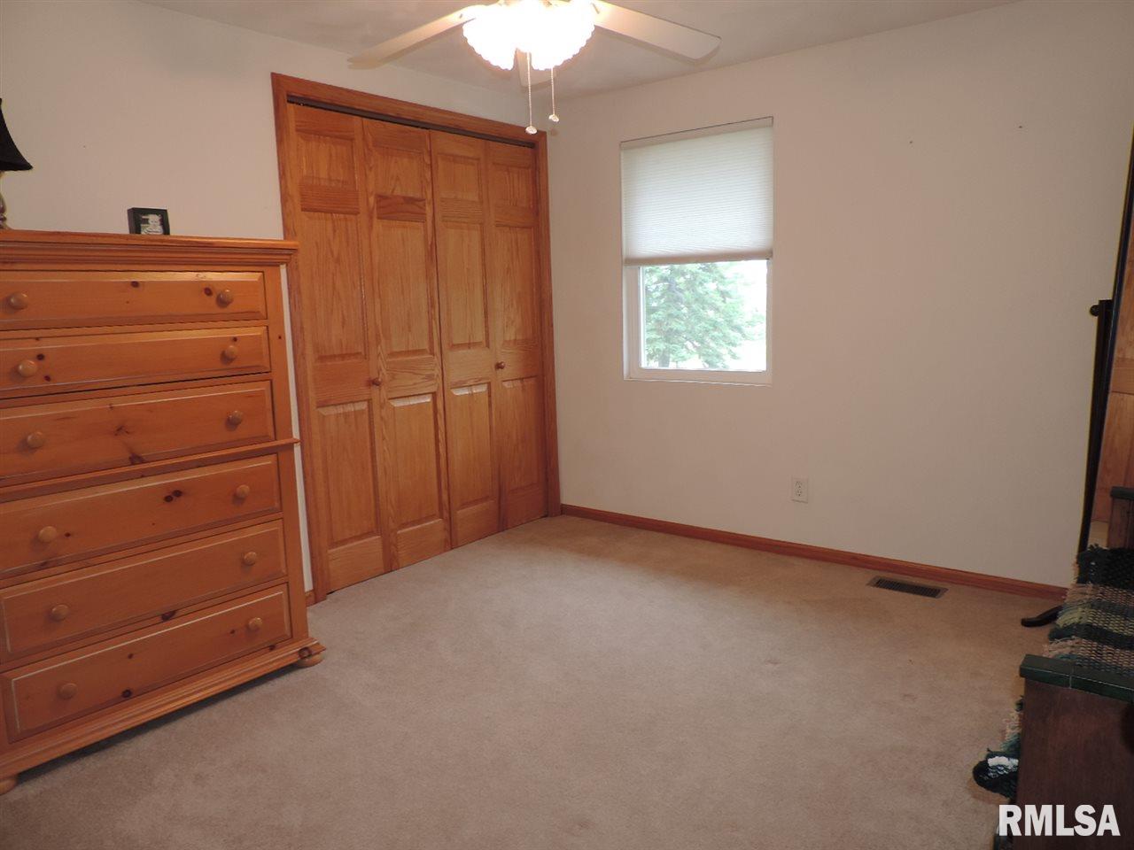 12837 Hurt Road Pekin, IL 61554 - Photo 27 of 36